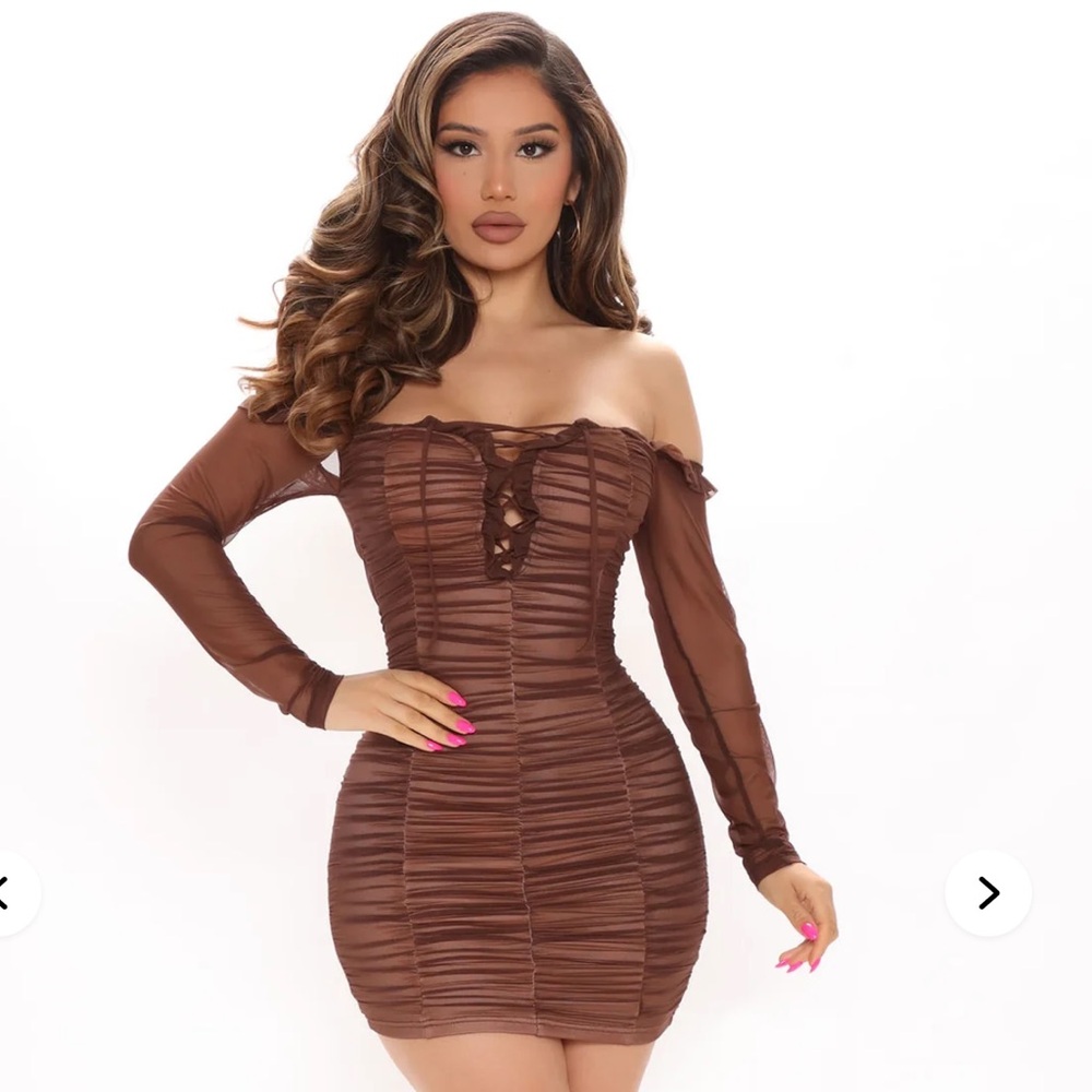 Chocolate Long Sleeve Ruched Dress size large